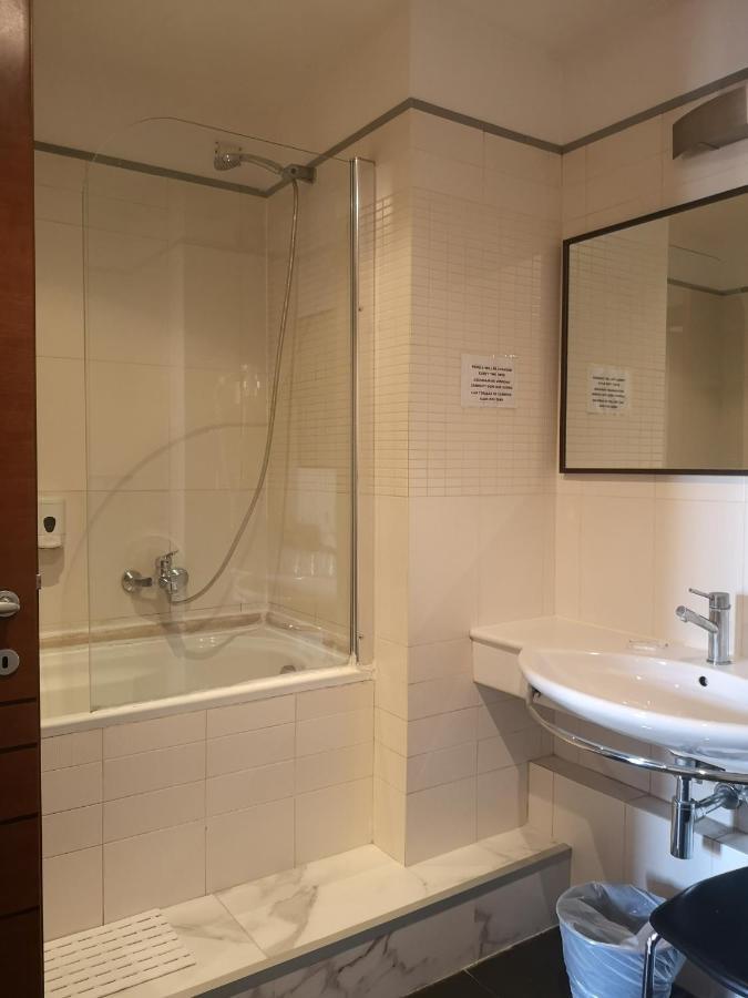Rome Travellers Hotel Экстерьер фото